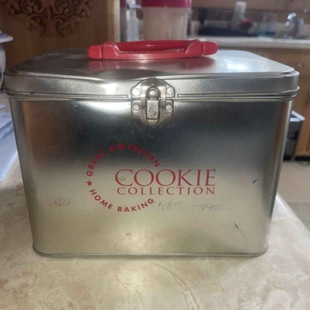 Great American Home Baking Cookie Collection Tin With Recipe Cards